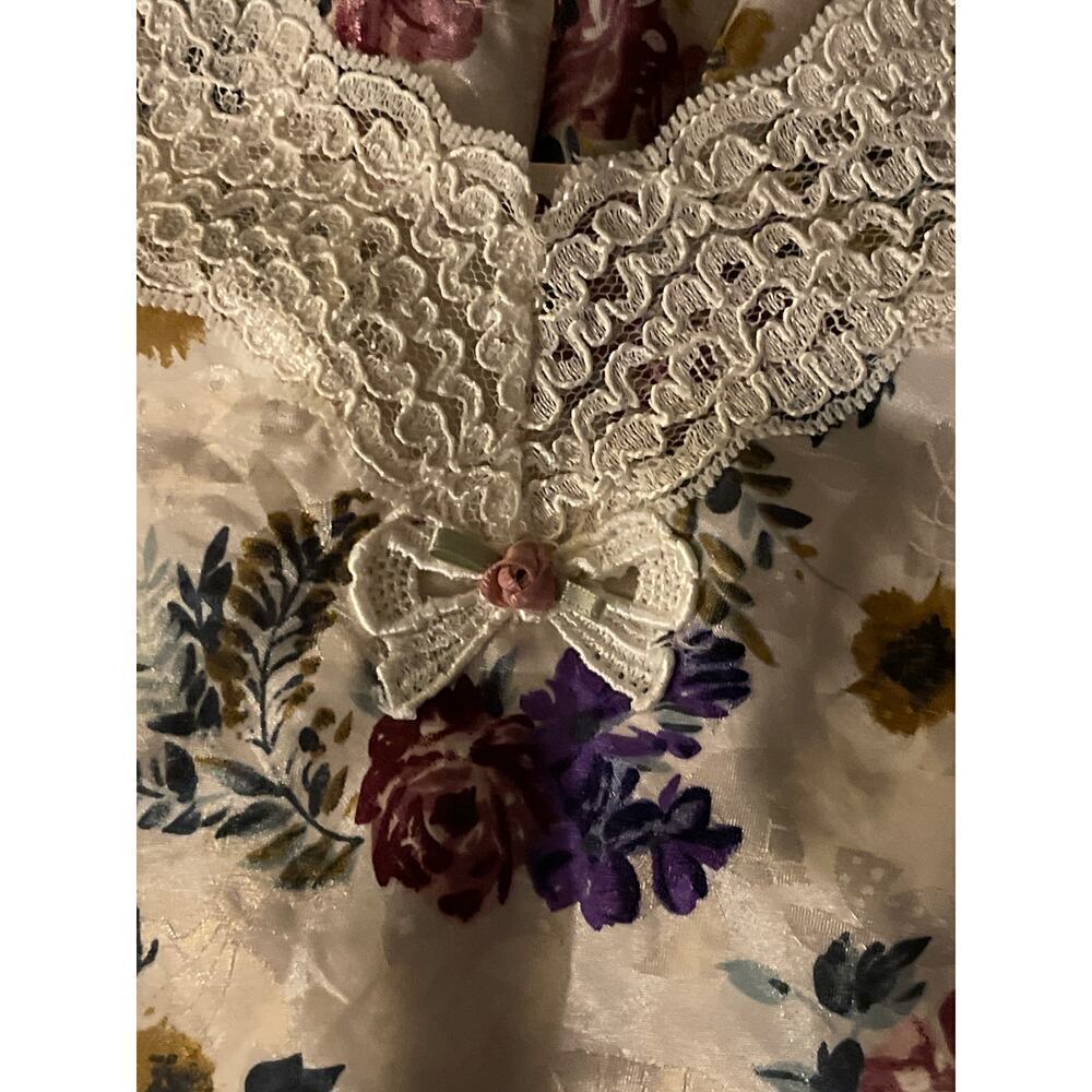 Vintage California Miss Set Size Small Purple Floral Satin Nightgown Robe - Picture 10 of 10
